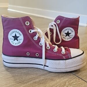 Converse Chuck Taylor Burgundy High-Tops
